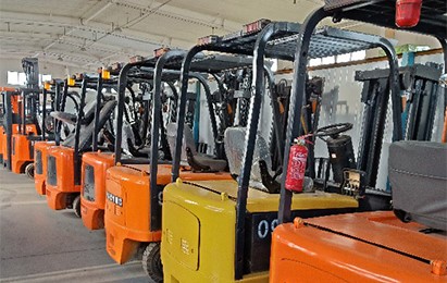 电动叉车.jpg